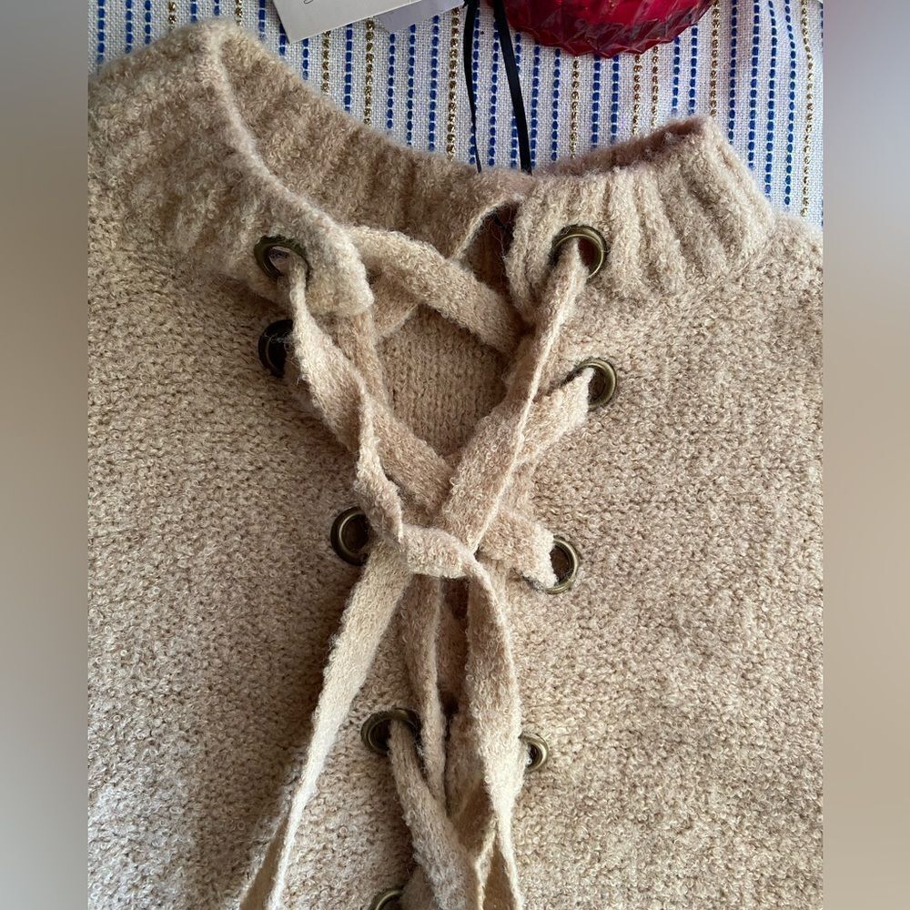 Lovers + Friends Sweater Dress Size Small Suki Tie Back taupe NWT - Picture 5 of 11